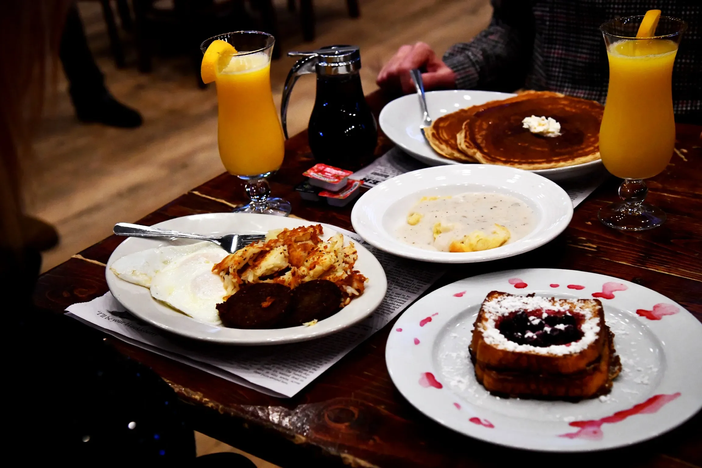 Saloon dining